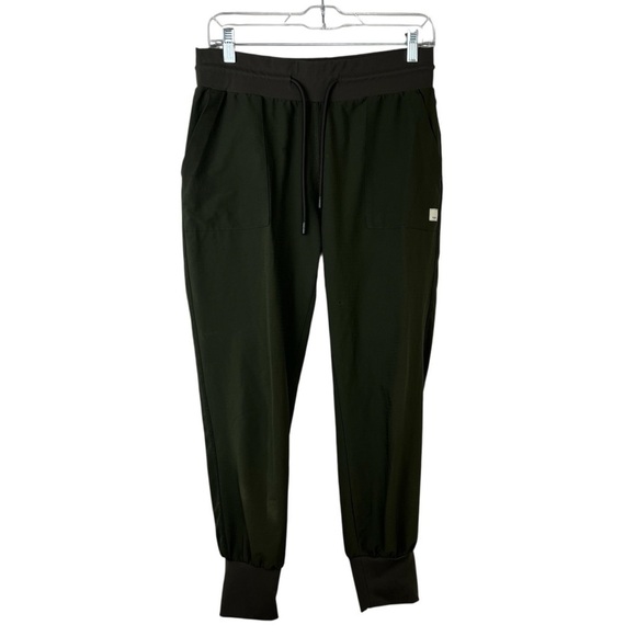 Vuori Pants - Vuori Summit Woven Olive Green Jogger Pants